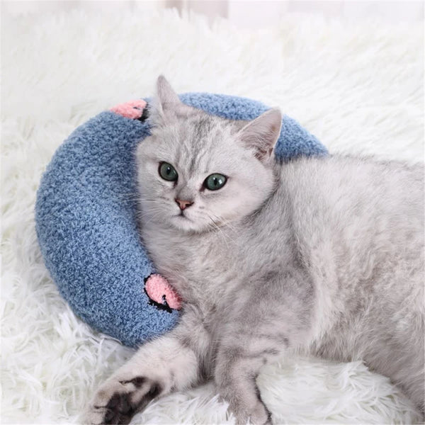 Cozy U-Shape Pet Pillow: Stylish Sleeping Pillow for Cats and Dogs