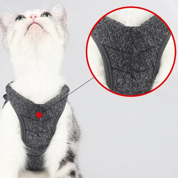 Escape-Proof Adventure: Adjustable Cat Harness for Safe and Breathable Walks