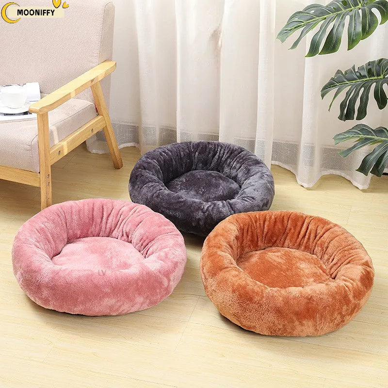 Plush Comfort: Round Washable Dog Bed for Winter Warmth and Cozy Naps