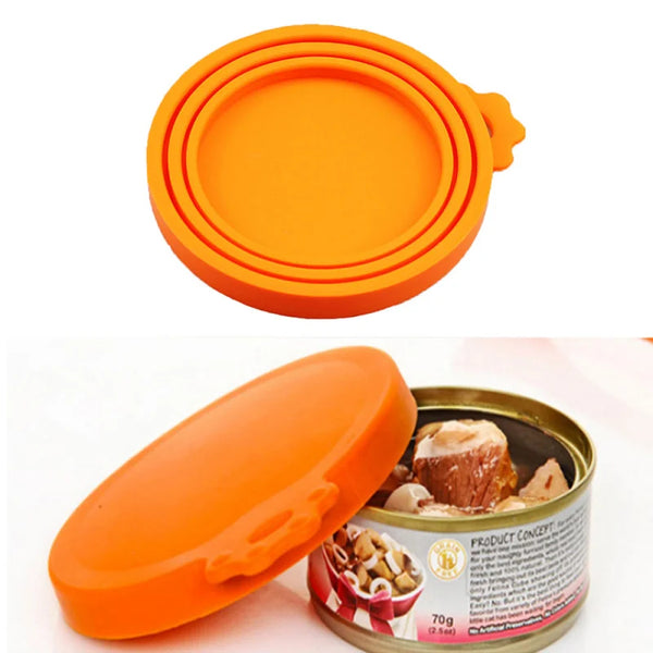 FreshSeal Silicone Can Lid: Sealed Feeder Top Cap with Spoon for Puppy, Dog, and Cat Food Storage
