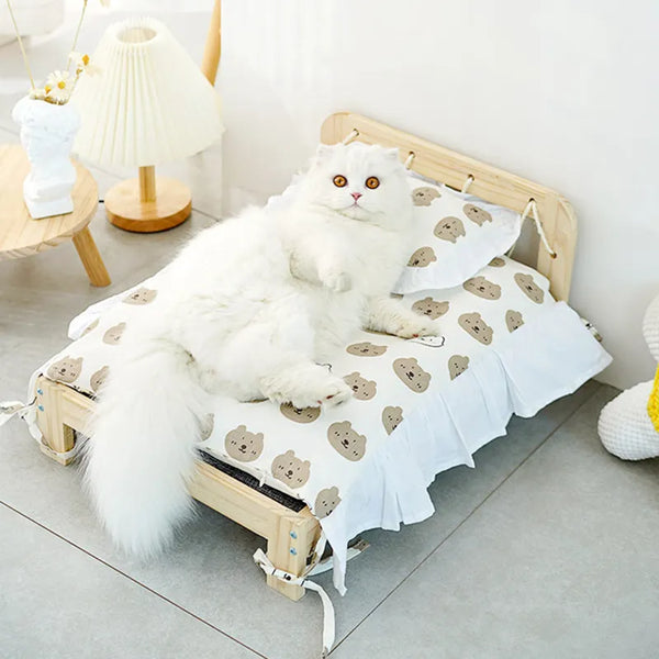 RegalRest WoodHaven: Solid Wood Princess Bed for Cats and Dogs